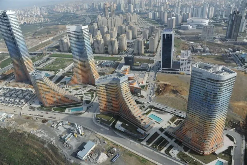 Varyap Meridyen Grand Tower Luxery Istanbul Turkey